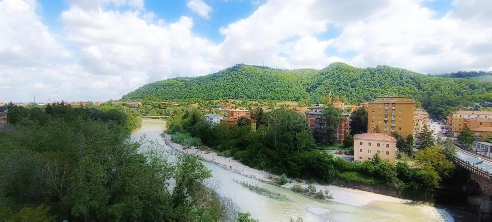 La Terrazza Sul Reno - In Pieno Centro-Due Passi Da Villa Chiara - Comodo Unipol Arena Καζαλέκιο ντι Ρένο Εξωτερικό φωτογραφία